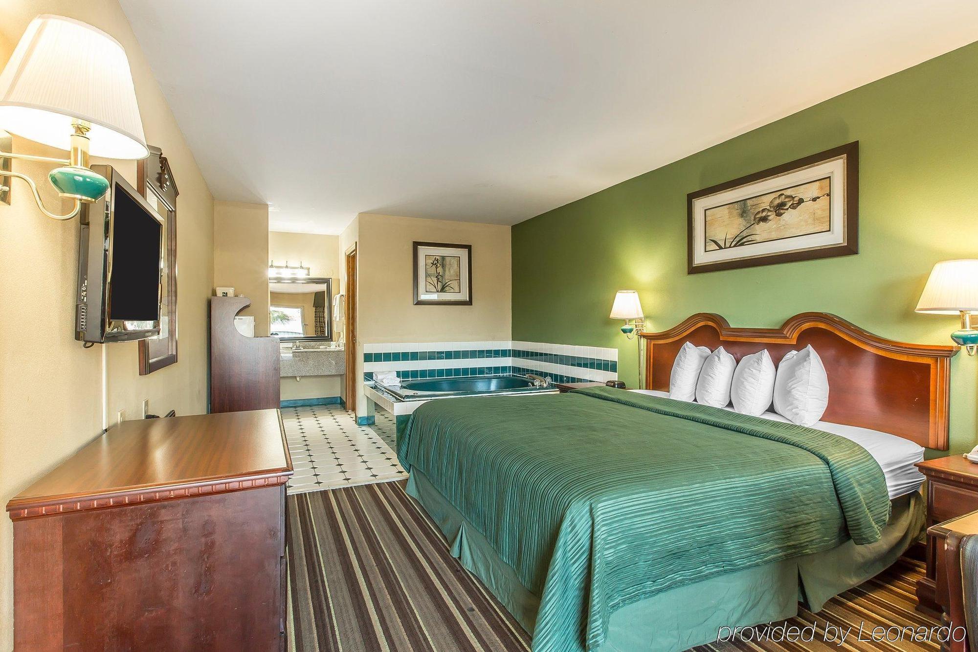 Quality Inn And Suites Мейкон Екстер'єр фото